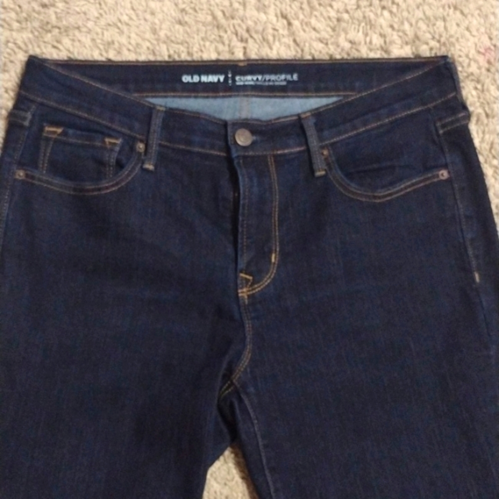 Old Navy lightly used  bootleg demin jeans
